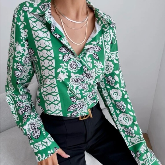 Green Floral Women's Top - Picture 5 of 6